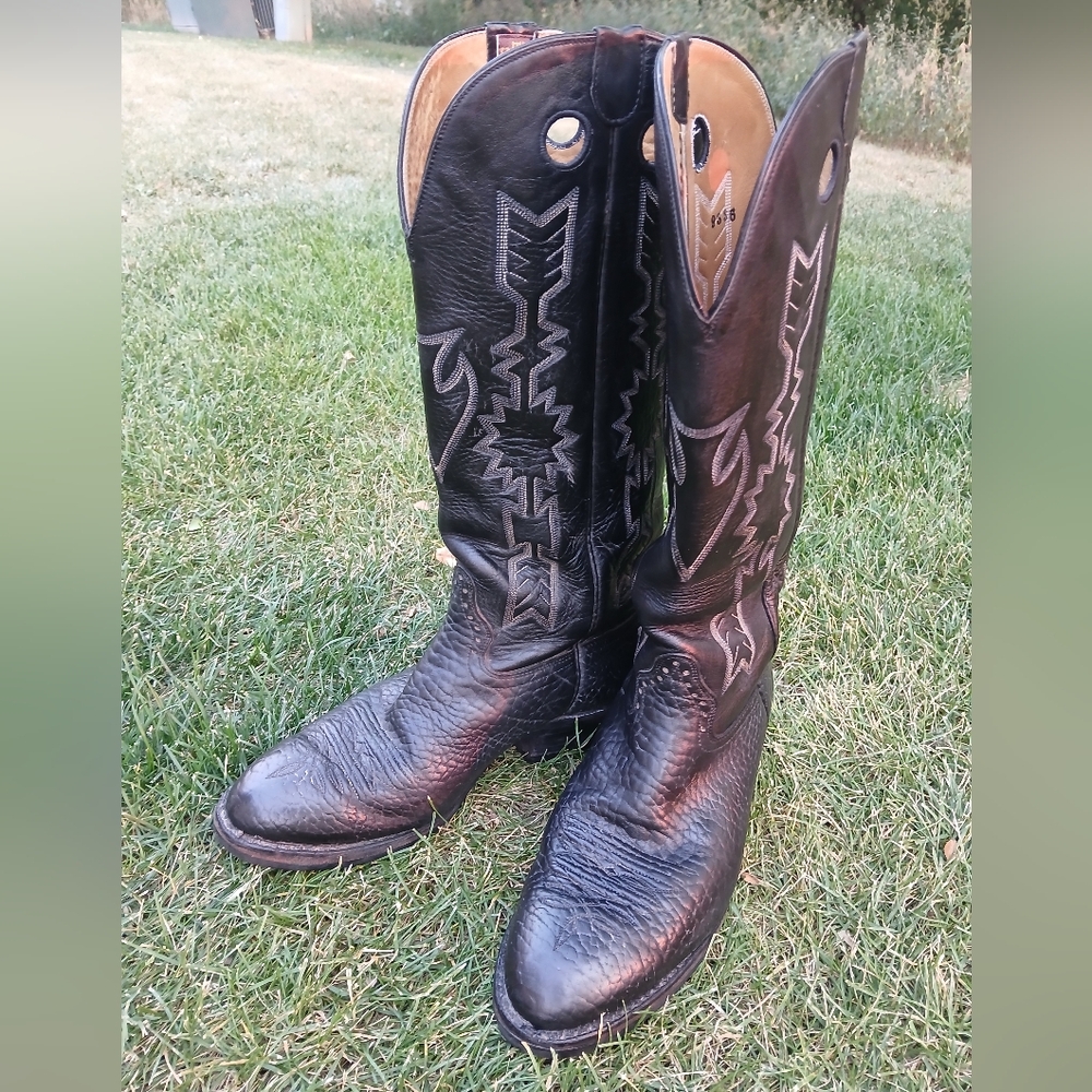 Hondo 9EE Black Bull Hide Boots Sunburst Arrow Pattern Vibram Soles GUC